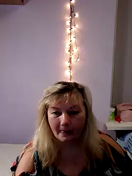 Snapshot of Lusi-777 chatting on March 21, 8:29 pm Lusi-777 online show from March 21, 8:29 pm