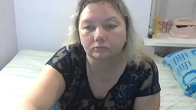 Snapshot of Lusi-777 chatting on October 4, 4:38 pm Lusi-777 online show from October 4, 4:38 pm