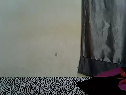 Snapshot of For_youu chatting on May 13, 6:38 pm For youu online show from May 13, 6:38 pm