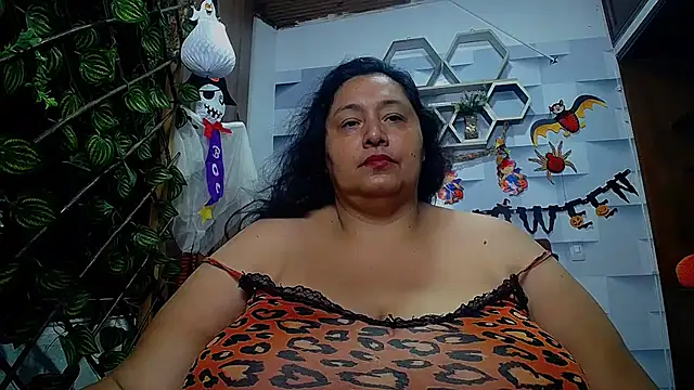 Snapshot of TistMature chatting on October 20, 1:11 pm TistMature online show from October 20, 1:11 pm