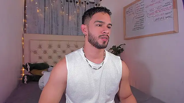 Josseph1  online show from December 13, 1:15 am