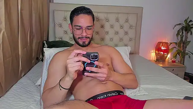 Josseph1  online show from February 11, 2:03 am