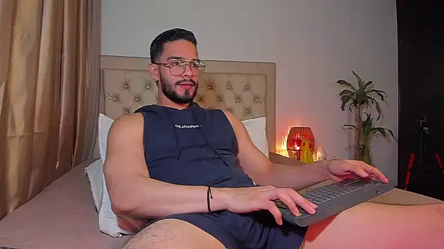 Josseph1  online show from February 26, 2:37 am