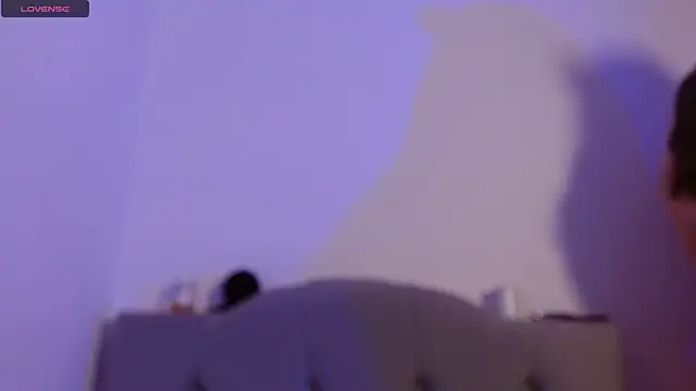 Red-moon1 online show from January 23, 1:45 pm