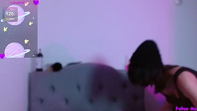 Red-moon1 online show from January 25, 1:41 pm