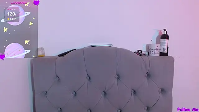 Red-moon1 online show from January 28, 1:38 pm