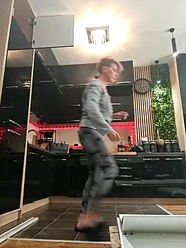 InannaStar online show from March 6, 11:58 am