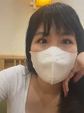 Onee-Chew online show from December 2, 10:20 am