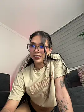 Samantha Bernardo online show from June 9, 5:08 am