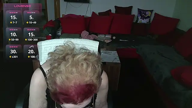 HeisseomaOriginal online show from January 30, 10:50 am