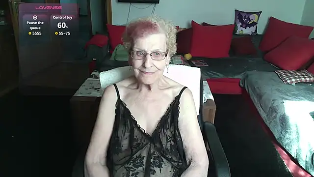 Snapshot of HeisseomaOriginal chatting on May 21, 7:04 am HeisseomaOriginal online show from May 21, 7:04 am