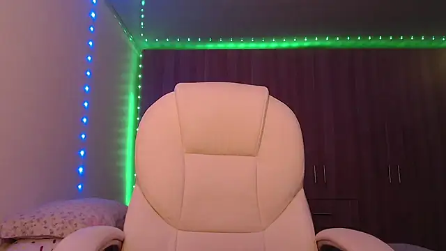 Selene93 online show from February 6, 10:43 pm