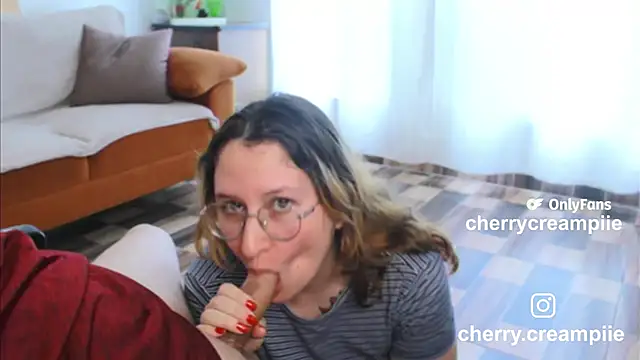 Snapshot of andycherry_secrets_ chatting on February 4, 8:58 pm andycherry secrets online show from February 4, 8:58 pm