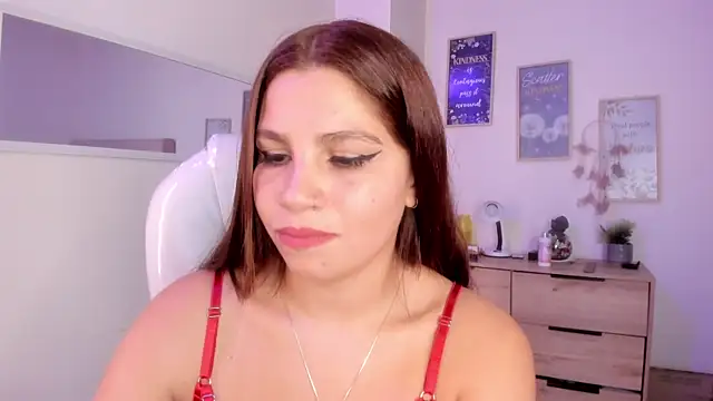 Snapshot of bluee_hazell chatting on March 22, 6:03 pm bluee hazell online show from March 22, 6:03 pm