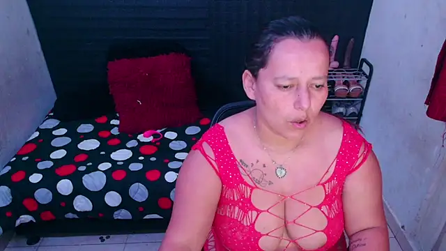 Snapshot of Diana_Lozano chatting on January 19, 11:12 am Diana Lozano online show from January 19, 11:12 am
