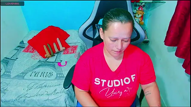 Snapshot of Diana_Lozano chatting on September 28, 7:14 am Diana Lozano online show from September 28, 7:14 am