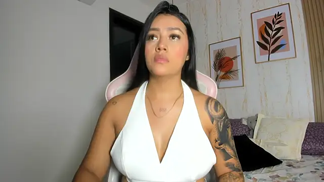 Snapshot of CameronCollins_ chatting on March 7, 8:55 pm CameronCollins online show from March 7, 8:55 pm