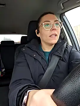 Ellie-L-Elizabeth online show from January 18, 7:15 pm