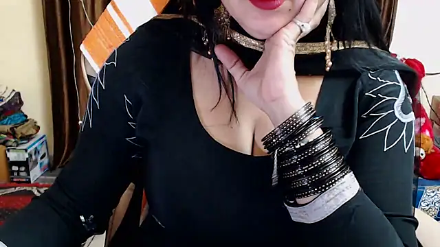 Snapshot of Naughty_Kashish chatting on December 14, 5:07 am Naughty Kashish online show from December 14, 5:07 am