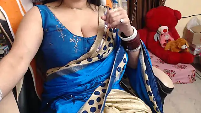 Snapshot of Naughty_Kashish chatting on January 17, 10:11 am Naughty Kashish online show from January 17, 10:11 am