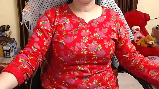 Snapshot of Naughty_Kashish chatting on February 6, 10:48 am Naughty Kashish online show from February 6, 10:48 am