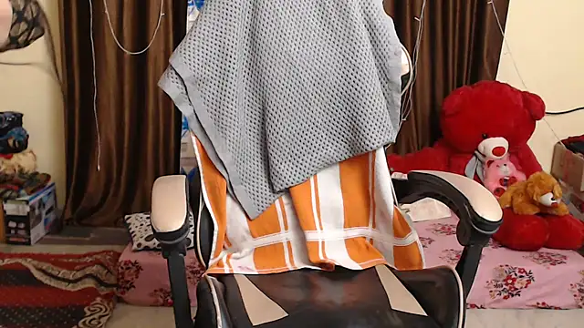 Snapshot of Naughty_Kashish chatting on February 13, 9:51 am Naughty Kashish online show from February 13, 9:51 am