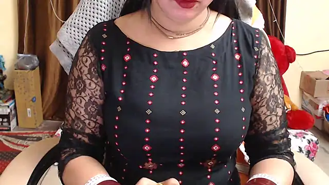 Snapshot of Naughty_Kashish chatting on March 5, 9:49 am Naughty Kashish online show from March 5, 9:49 am