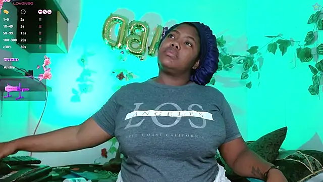 niawk  online show from April 10, 4:23 pm