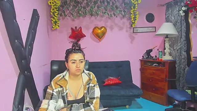 lesbiancuple online show from March 11, 11:49 am