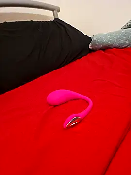 Snapshot of mario890605 chatting on February 14, 11:01 pm mario890605 online show from February 14, 11:01 pm