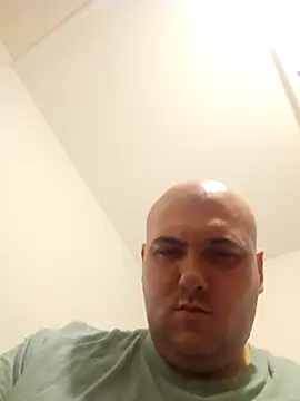 Snapshot of mario890605 chatting on February 27, 8:31 pm mario890605 online show from February 27, 8:31 pm