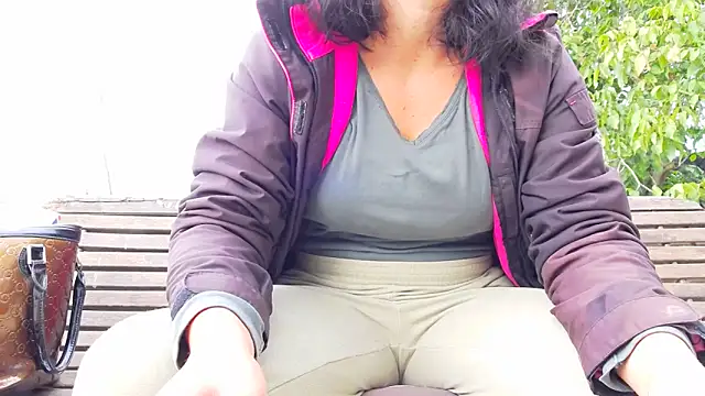 SquirtyMellissaLabia online show from September 28, 7:03 am