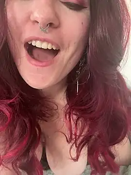 LunaMoongirl online show from December 20, 1:22 pm