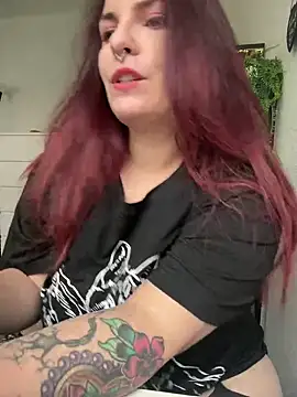 LunaMoongirl online show from January 30, 1:10 pm