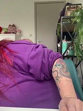 LunaMoongirl online show from February 7, 2:04 pm