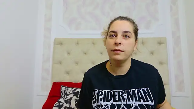 KarinaNoir online show from February 7, 5:20 am