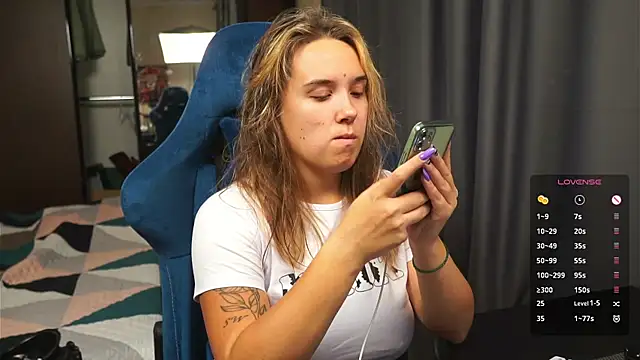 Sandra SW  online show from October 28, 1:58 pm