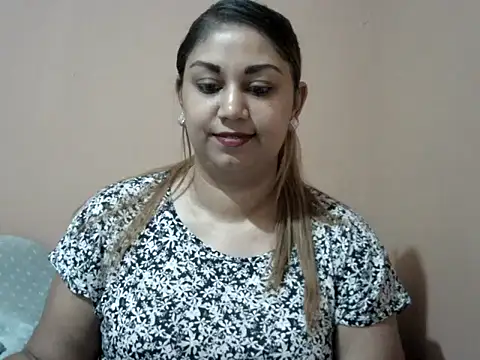 bellachow10 online show from December 16, 10:20 am