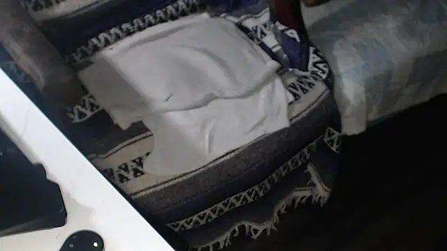 QueenDenizeAndTheCaptain online show from October 22, 6:46 am