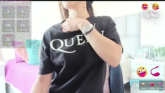 Charlotte7-7 online show from October 29, 6:09 pm