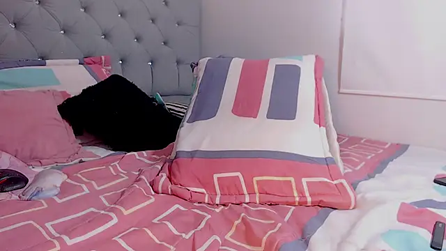 isabella rossse online show from January 24, 4:17 pm