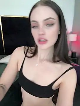 KarissaChantelle online show from December 3, 9:23 pm