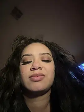 Snapshot of CarmelaAnthony chatting on December 12, 1:39 pm CarmelaAnthony online show from December 12, 1:39 pm