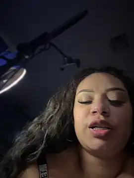 Snapshot of CarmelaAnthony chatting on February 20, 1:08 pm CarmelaAnthony online show from February 20, 1:08 pm