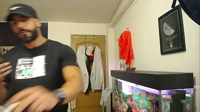 romeolovedark online show from February 16, 11:59 pm