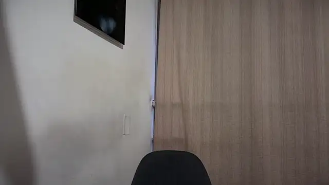 romeolovedark online show from March 8, 11:19 pm