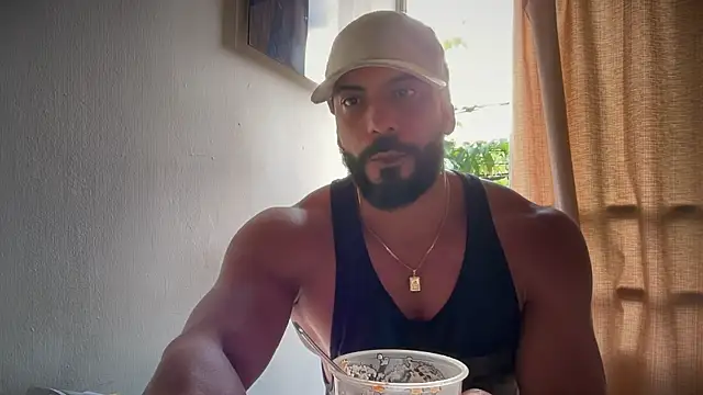 romeolovedark online show from April 10, 9:19 pm