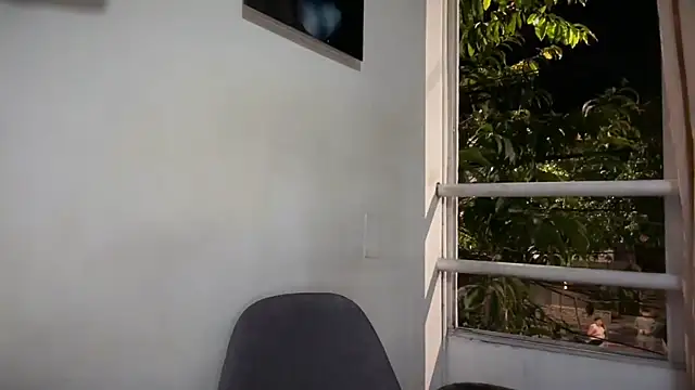 romeolovedark online show from July 15, 2:06 am