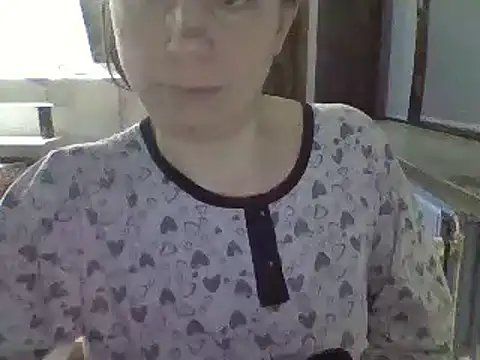 Snapshot of Moi_Lina chatting on December 2, 10:23 pm Moi Lina online show from December 2, 10:23 pm