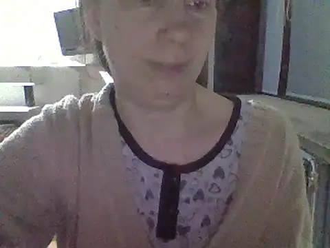 Snapshot of Moi_Lina chatting on February 8, 10:29 pm Moi Lina online show from February 8, 10:29 pm